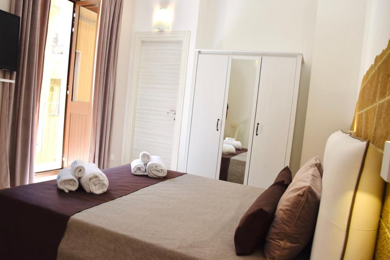 Ospitalita Siciliana Bed and Breakfast Noto Buitenkant foto